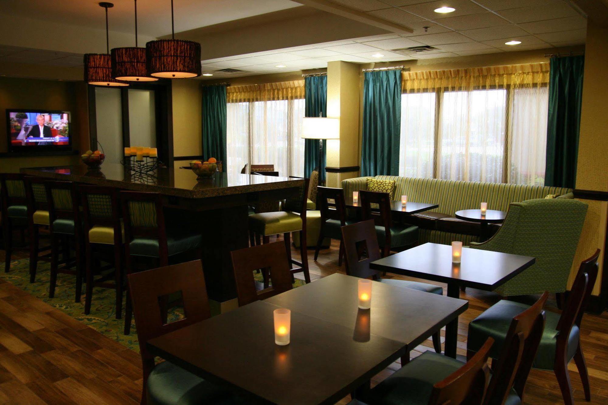Hampton Hotel 3*