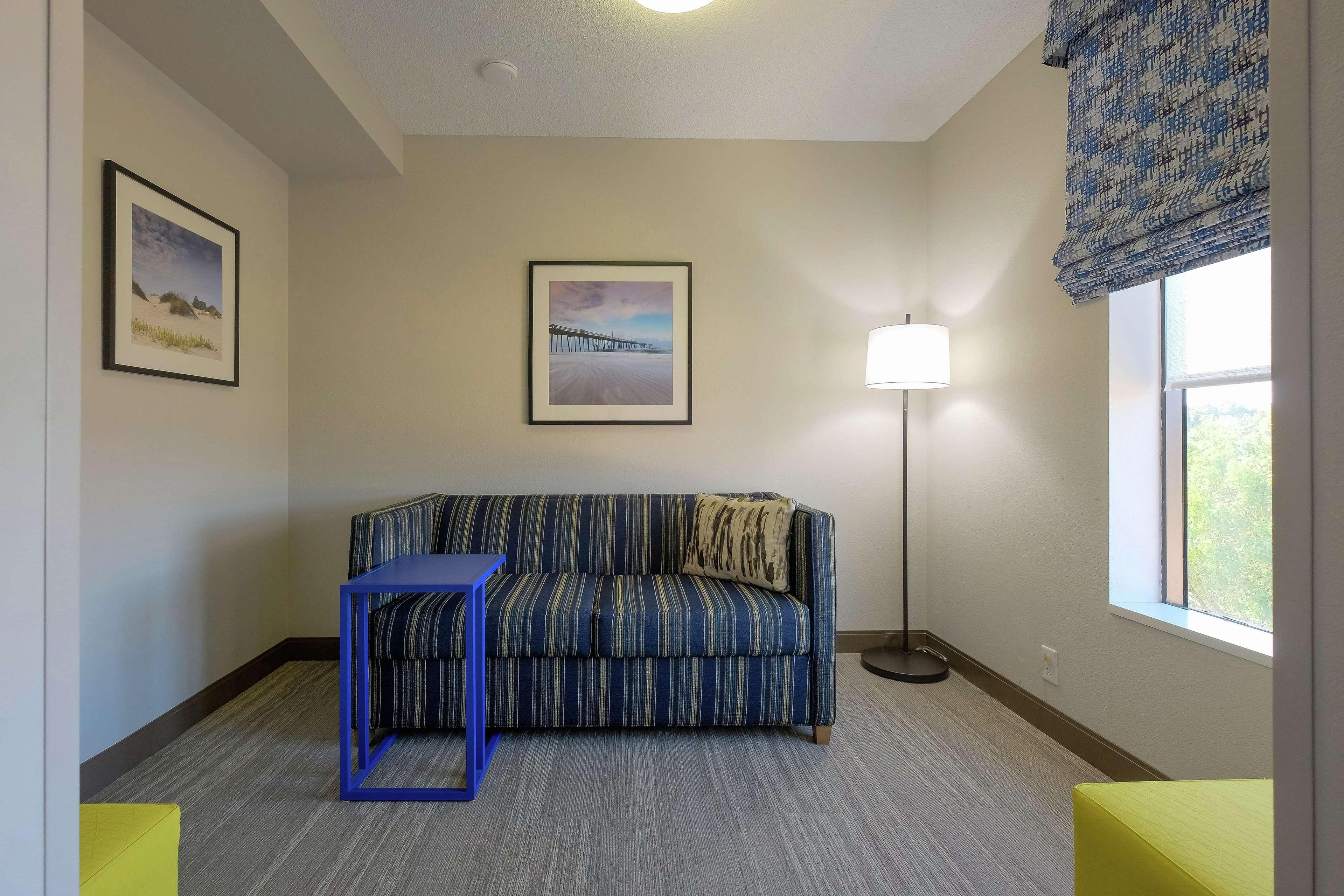 Hotel Hampton 3*