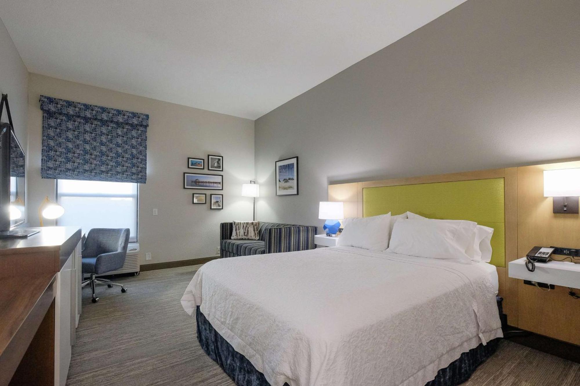 Hotel Hampton 3*