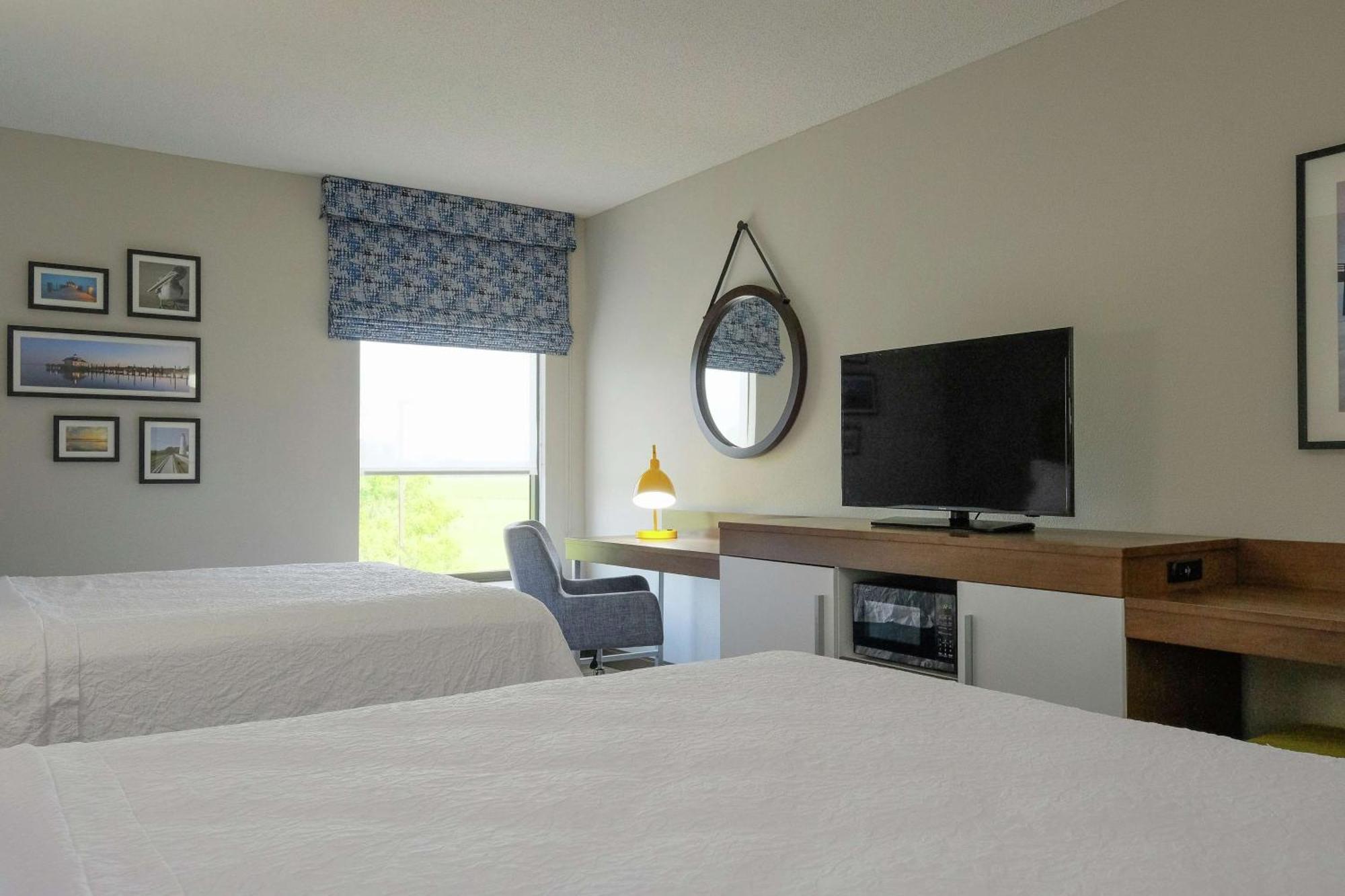 Hampton 3*