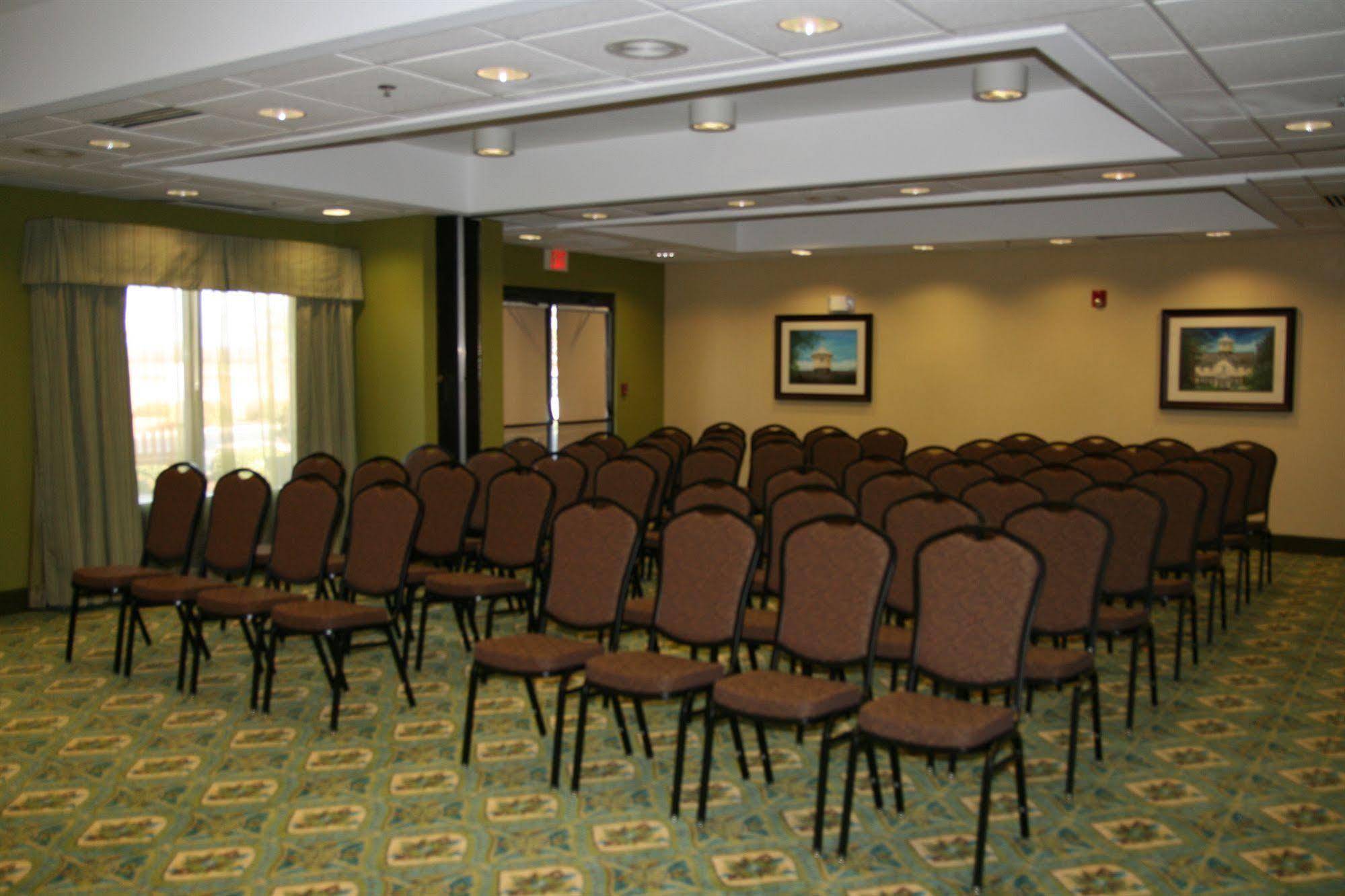 Hampton Hotel 3*